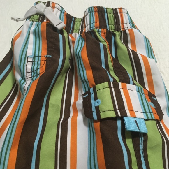 3-6m (5/$20) Baby Gap Swim Trunks - Picture 4 of 6